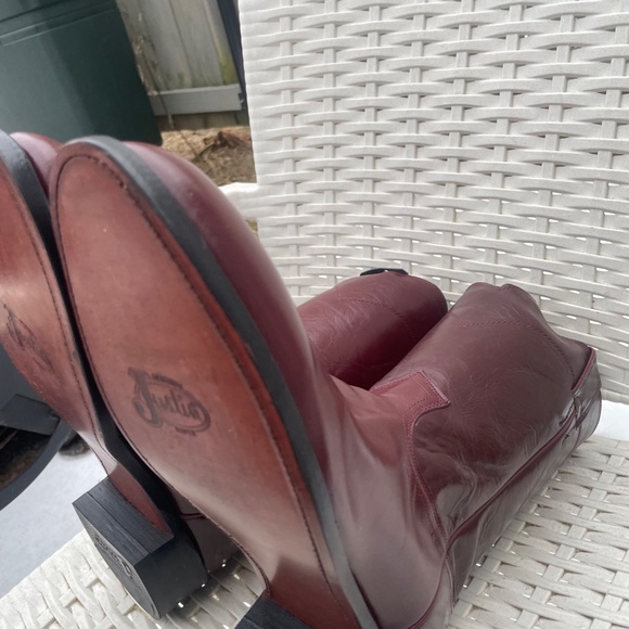 “These are brand new, never worn. Purchased but kept in closet because they were main image 7